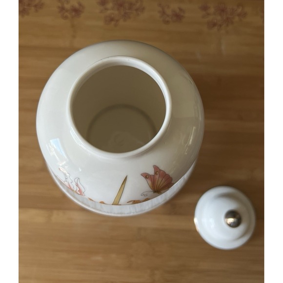 Vintage Japan Floral Decor Ginger Jar Gold Trim Iris & Butterfly on White 7.5" - Picture 4 of 7